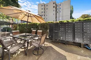 752 Bellevue Ave E, Seattle, WA 98102 - Photo 19