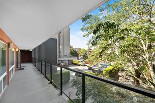752 Bellevue Ave E, Seattle, WA 98102 - Photo 17