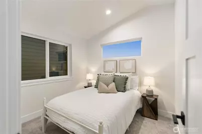 811 NE 125th Street #B, Seattle, WA 98125 - Photo 25
