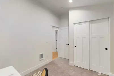 811 NE 125th Street #B, Seattle, WA 98125 - Photo 23