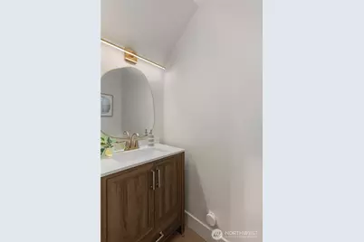 811 NE 125th Street #B, Seattle, WA 98125 - Photo 17