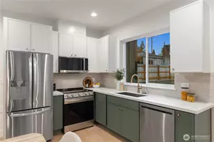 811 NE 125th St, Seattle, WA 98125 - Photo 5