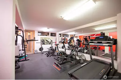530 Melrose Avenue E #605, Seattle, WA 98102 - Photo 27