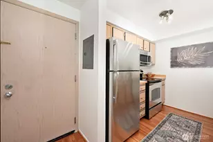530 Melrose Ave E, Seattle, WA 98102 - Photo 7