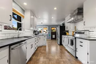 1532 Baker Ave, Everett, WA 98201 - Photo 13