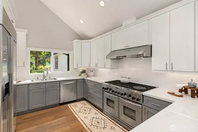 11785 Penny Place NE, Bainbridge Island, WA 98110 - Photo 11