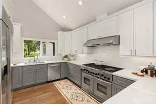 11785 Penny Pl NE, Bainbridge Island, WA 98110 - Photo 11