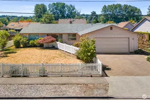 1912 Tacoma Rd, Puyallup, WA 98371 - Photo 1