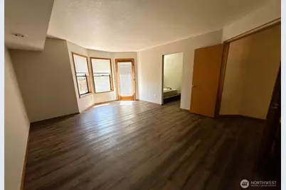 205 Spring Place, Enumclaw, WA 98022 - Photo 5