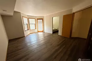 205 Spring Pl, Enumclaw, WA 98022 - Photo 5