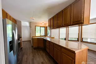 205 Spring Pl, Enumclaw, WA 98022 - Photo 3
