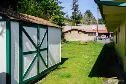 24113 N US Highway 101 #A-B, Hoodsport, WA 98548 - Photo 9