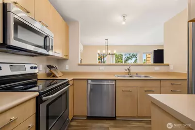 710 240th Way SE #G302, Sammamish, WA 98074 - Photo 9