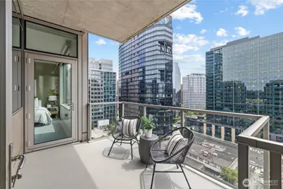 10610 NE 9th Place #1902, Bellevue, WA 98004 - Photo 5