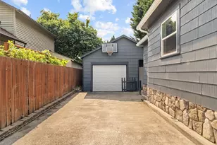 624 NE 2nd Ave, Camas, WA 98600 - Photo 27
