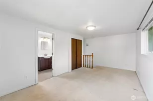 1033 151st Ave SE, Bellevue, WA 98007 - Photo 25