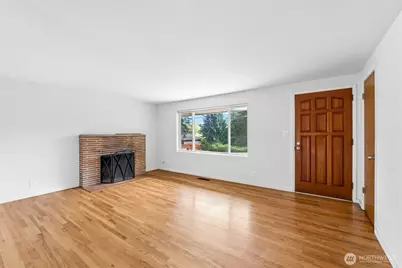 1033 151st Avenue SE, Bellevue, WA 98007 - Photo 5