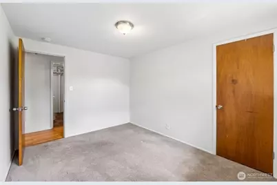 1033 151st Avenue SE, Bellevue, WA 98007 - Photo 17