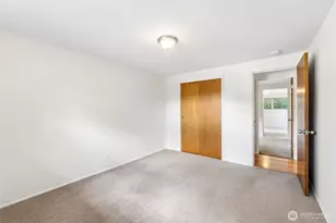 1033 151st Ave SE, Bellevue, WA 98007 - Photo 19