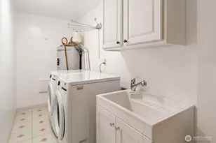 745 N 97th St, Seattle, WA 98103 - Photo 25