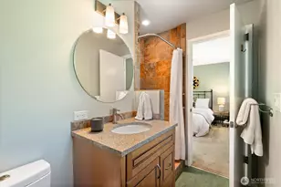 745 N 97th St, Seattle, WA 98103 - Photo 15