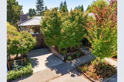 745 N 97th Street, Seattle, WA 98103 - Photo 37
