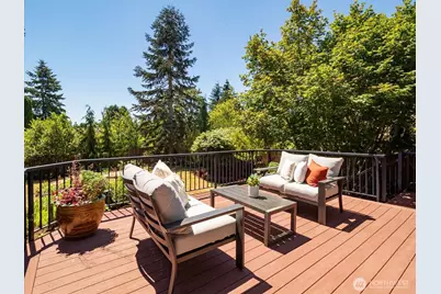 745 N 97th Street, Seattle, WA 98103 - Photo 31