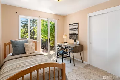 745 N 97th Street, Seattle, WA 98103 - Photo 17