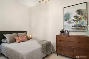 2804 Fairview Ave E, Seattle, WA 98102 - Photo 5