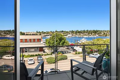 2804 Fairview Avenue E, Seattle, WA 98102 - Photo 17