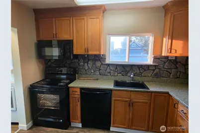 225 14th Street SE, Auburn, WA 98002 - Photo 5