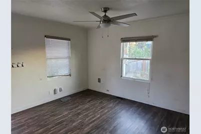 225 14th Street SE, Auburn, WA 98002 - Photo 9