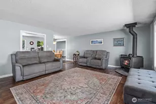 733 2nd Ave NE, Pacific, WA 98047 - Photo 3