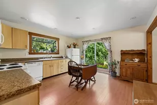 3105 347th St S, Roy, WA 98580 - Photo 9
