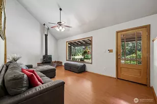 3105 347th St S, Roy, WA 98580 - Photo 3