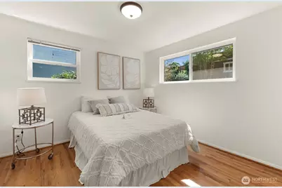 6831 37th Avenue NE, Seattle, WA 98115 - Photo 9
