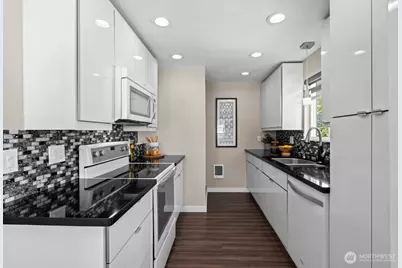5912 California Avenue SW #201, Seattle, WA 98136 - Photo 21