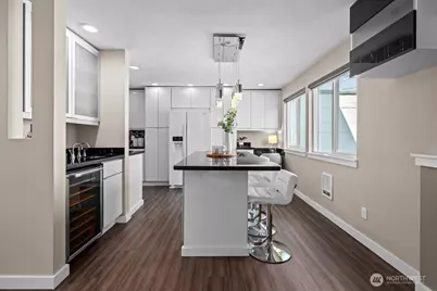 5912 California Avenue SW #201, Seattle, WA 98136 - Photo 17