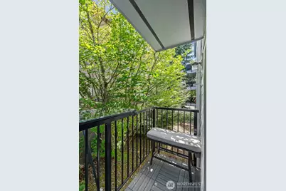 5912 California Avenue SW #201, Seattle, WA 98136 - Photo 15
