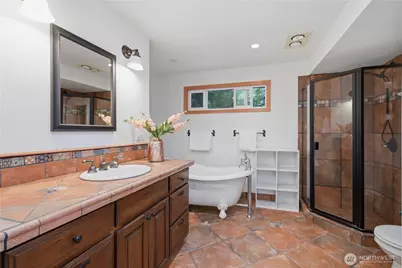 21926 SE 37th St, Sammamish, WA 98075 - Photo 25