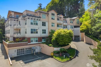 7549 SE 29th Street #103, Mercer Island, WA 98040 - Photo 1