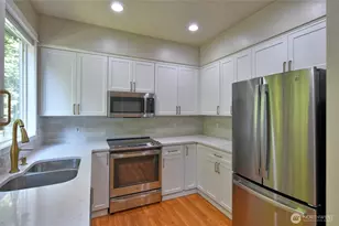7214 NE 182nd St, Kenmore, WA 98028 - Photo 11