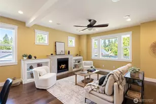 4372 Lakeview Ct, Bellingham, WA 98229 - Photo 7