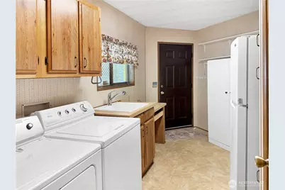 2500 S 370th Street #222, Federal Way, WA 98003 - Photo 31