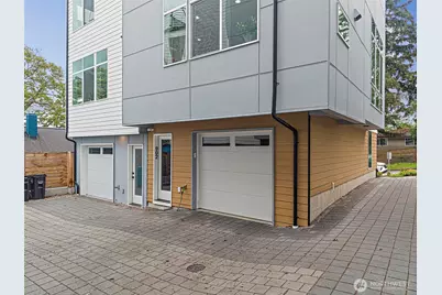902 N 86th Street, Seattle, WA 98103 - Photo 3
