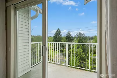 7111 134th Court SE #D3, Newcastle, WA 98059 - Photo 13