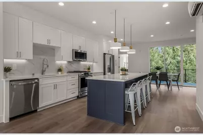8923 166th Avenue NE #104, Redmond, WA 98052 - Photo 5