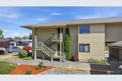 310 S 11th Street #212, Mount Vernon, WA 98274 - Photo 1