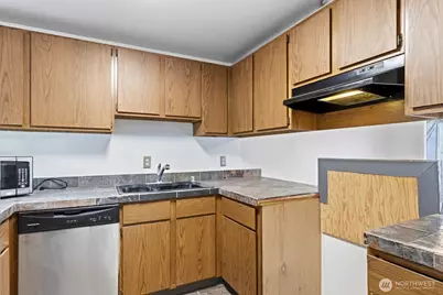 4002 S 158th Street, Tukwila, WA 98188 - Photo 5