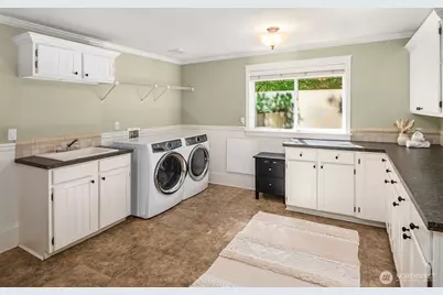 6907 184th Street SE, Snohomish, WA 98296 - Photo 13